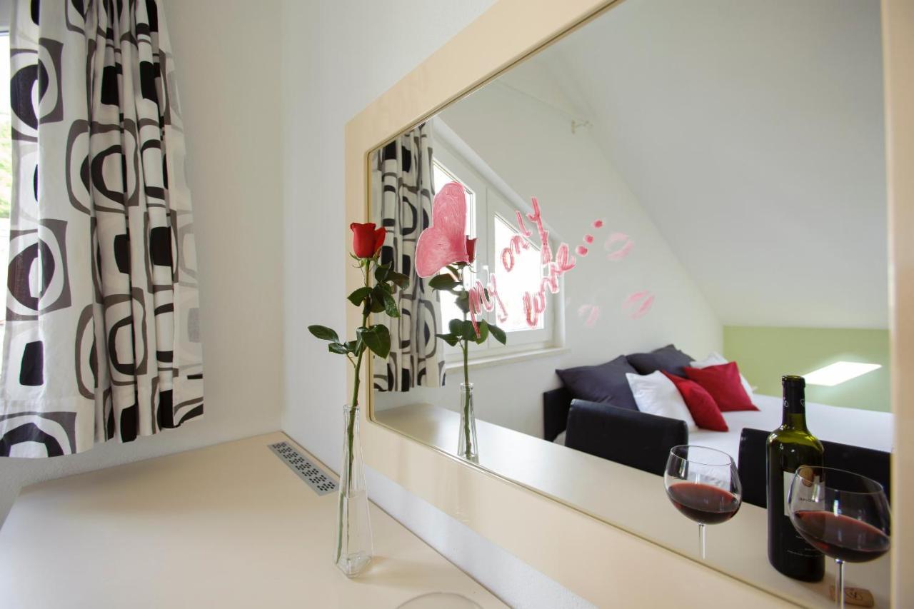 Room In Bb - Delightfull Room For 2 普罗马尼亚 外观 照片